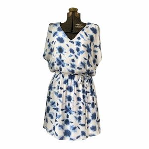 BB Dakota Tie Dye Flutter Sleeve Dress